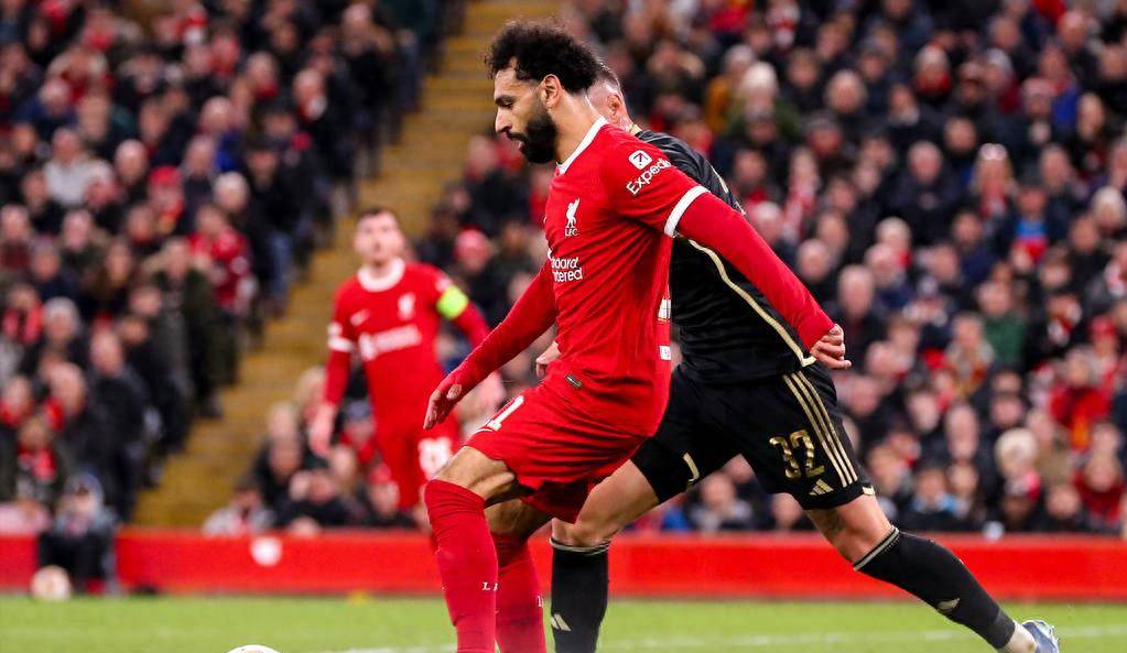 包含萨拉赫连续十二场比赛得分超过大胜，西班牙队挑战极限！的词条