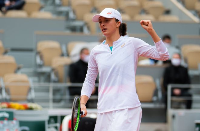 阿扎伦卡新星挺进下一轮表现惊艳，老鹰未来可期！的简单介绍